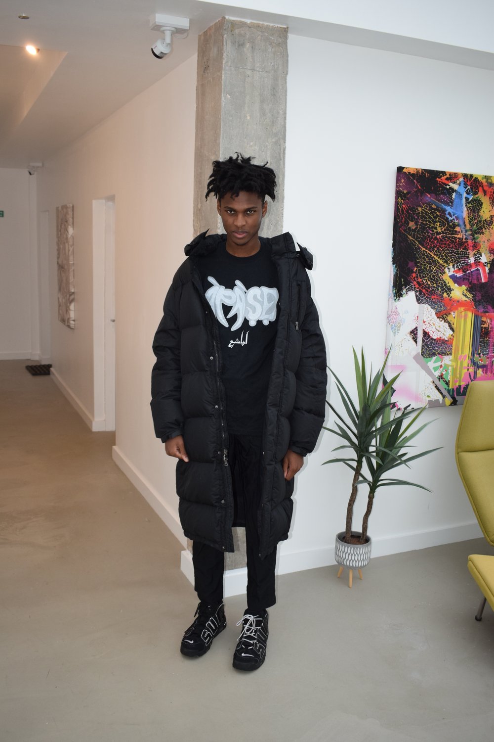 Image of APASE BLACK TEE/WHITE