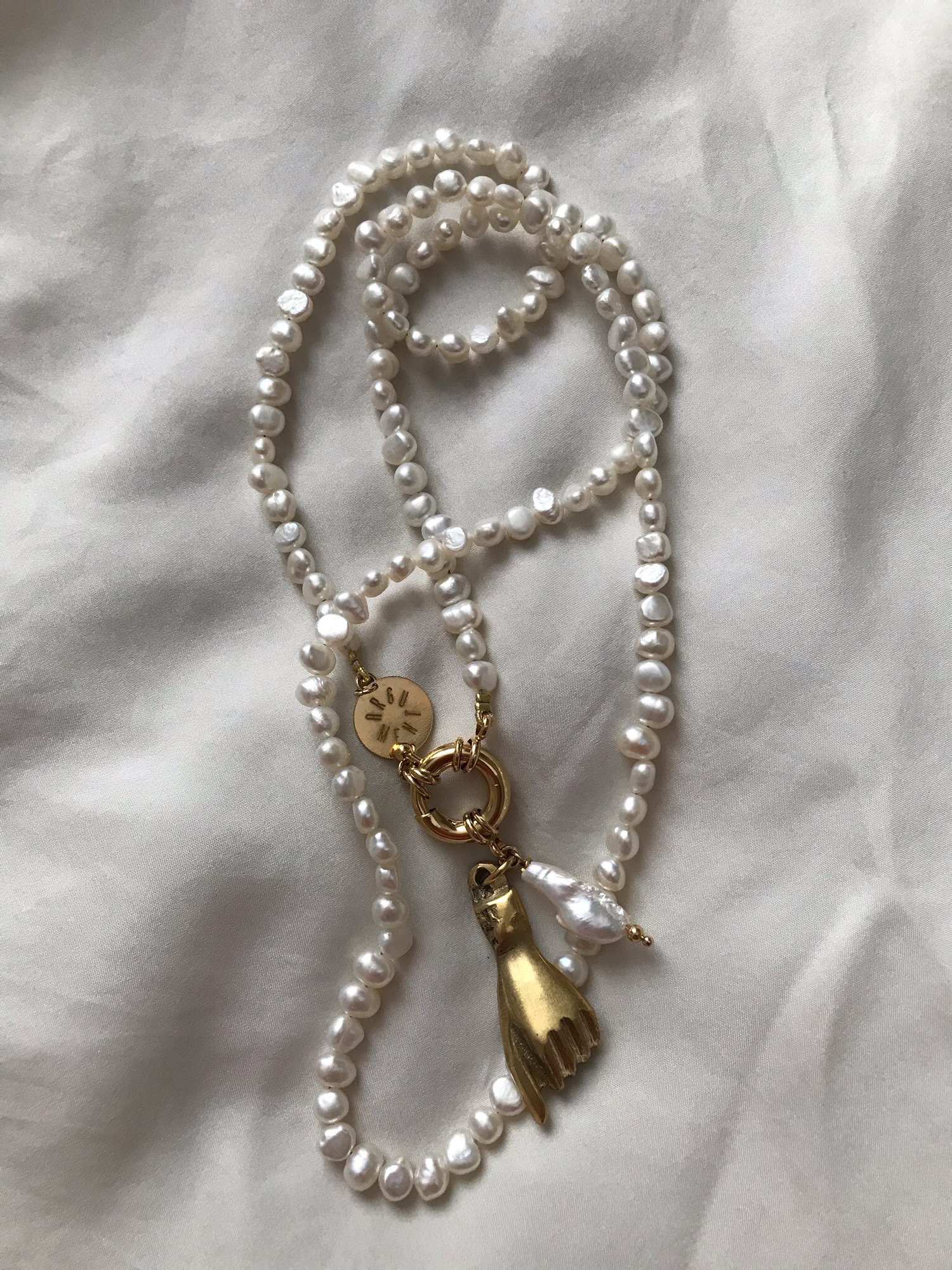 Image of PENDENTIF MAIN ET NACRE