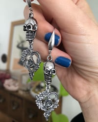 Image 5 of SKULL SWEETHEART EARRINGS & STRETCHERS