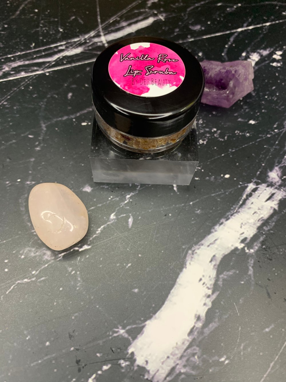 Image of EDIBLE VANILLA ROSE Lip Scruba 