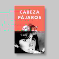 La cabeza a pájaros