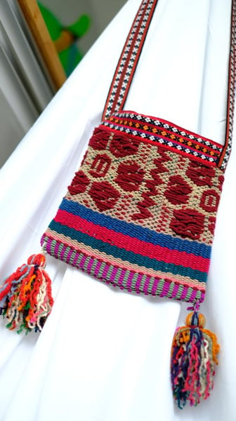 Image of  Saddle woven bag , vintage handwoven by artisans in Peru 