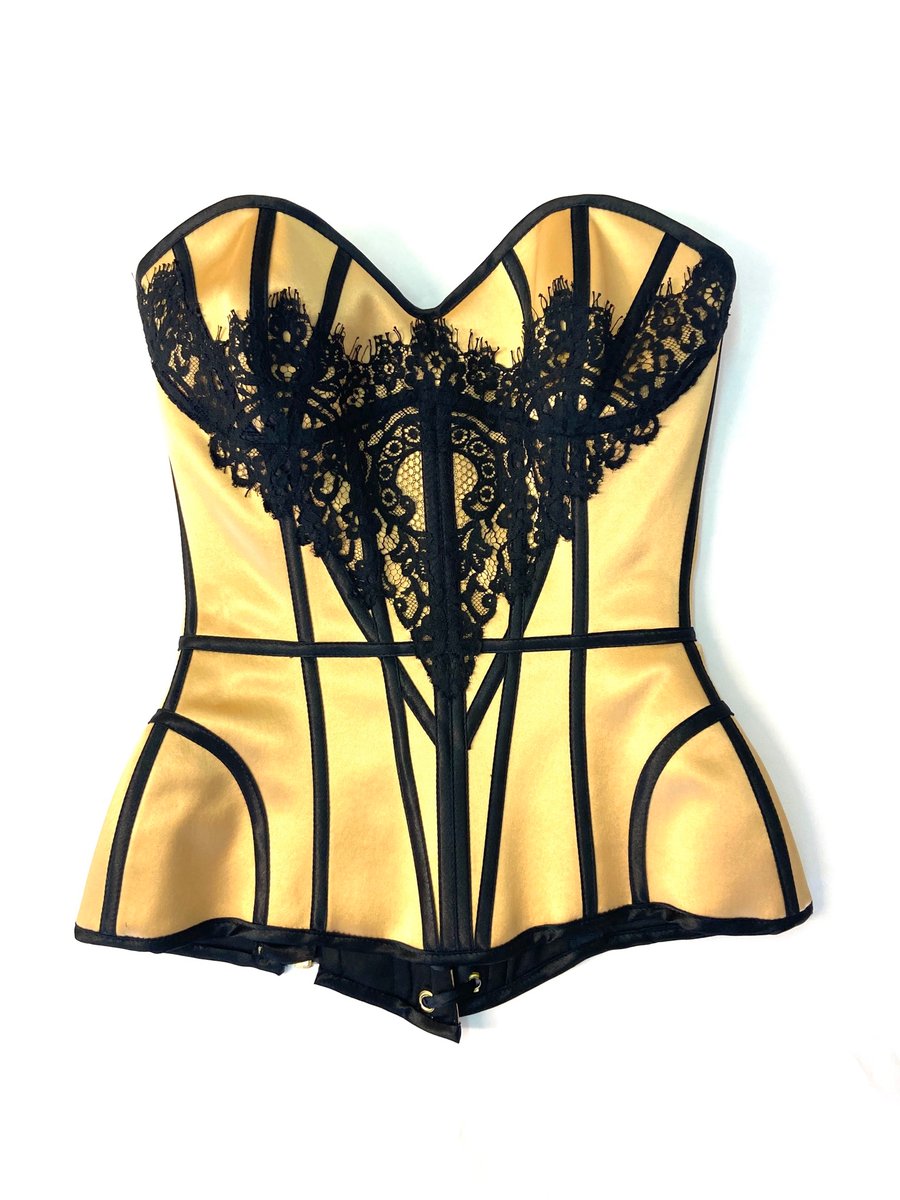 Image of OUTLET! CORSET RASO ALTO BRILLO BEIGE CON ENCAJE NEGRO CLAUDIA