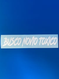 Busco Novio Tóxico Decal 
