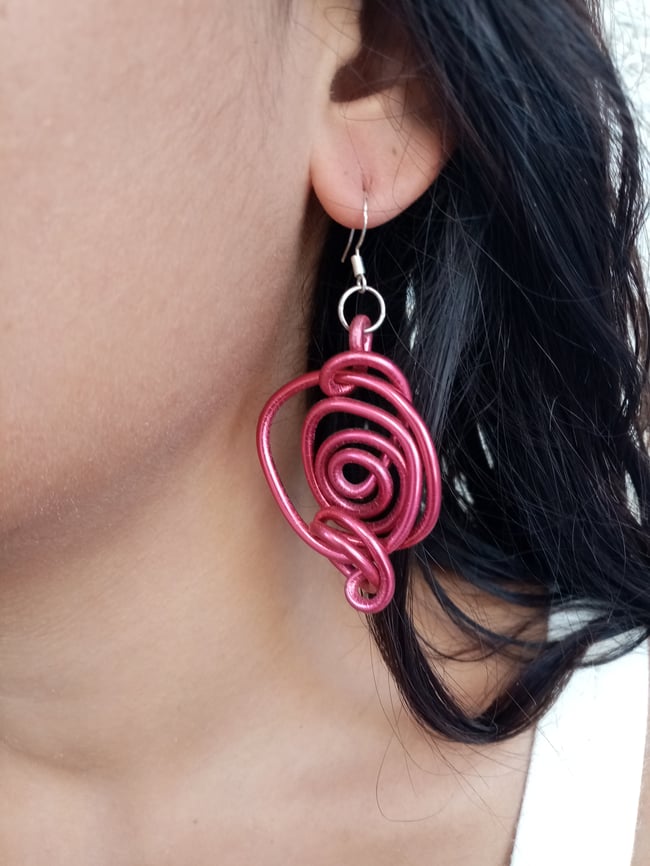 Collar  Abstracto (Rojo / Verde / Negro)