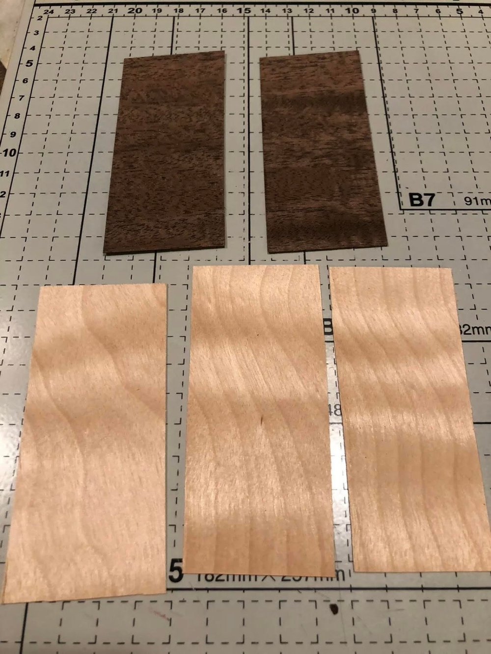 LC BOARDS Fingerboard Veneer Wood Pre Cut Curly Maple And Ebony 5 plys worth