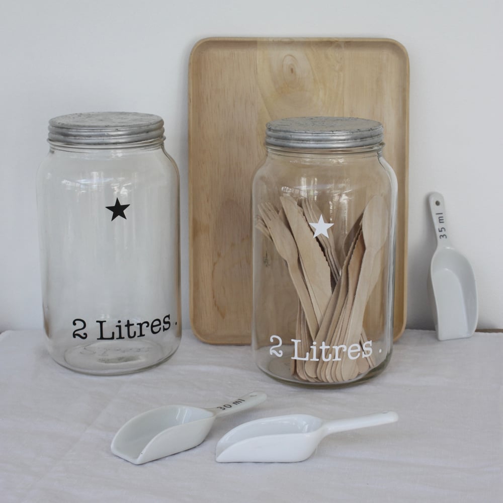 Image of Bocaux en verre 2 litres, couvercles en fer blanc.