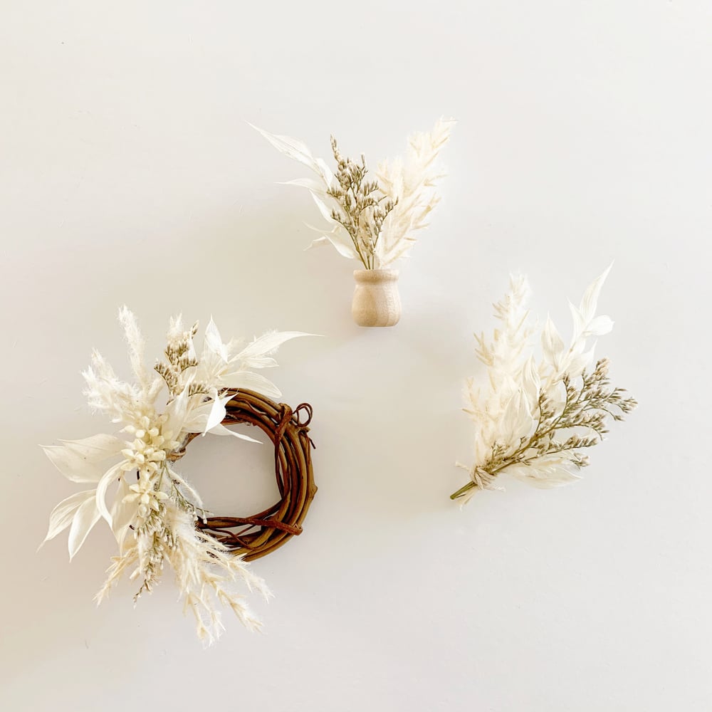 Image of Dried Floral Dollhouse Decor 