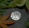 Leaf pendant