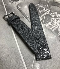 Image 2 of Grey stingray classic watch strap