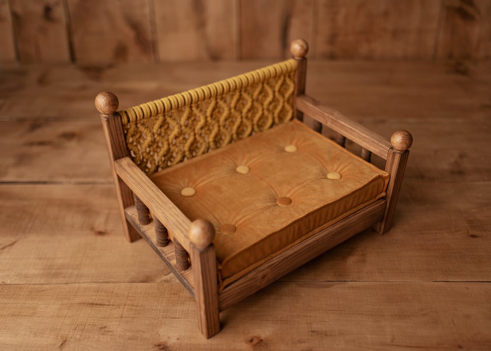 Image of « whisky knotted bench with mustard macrame - pre order »