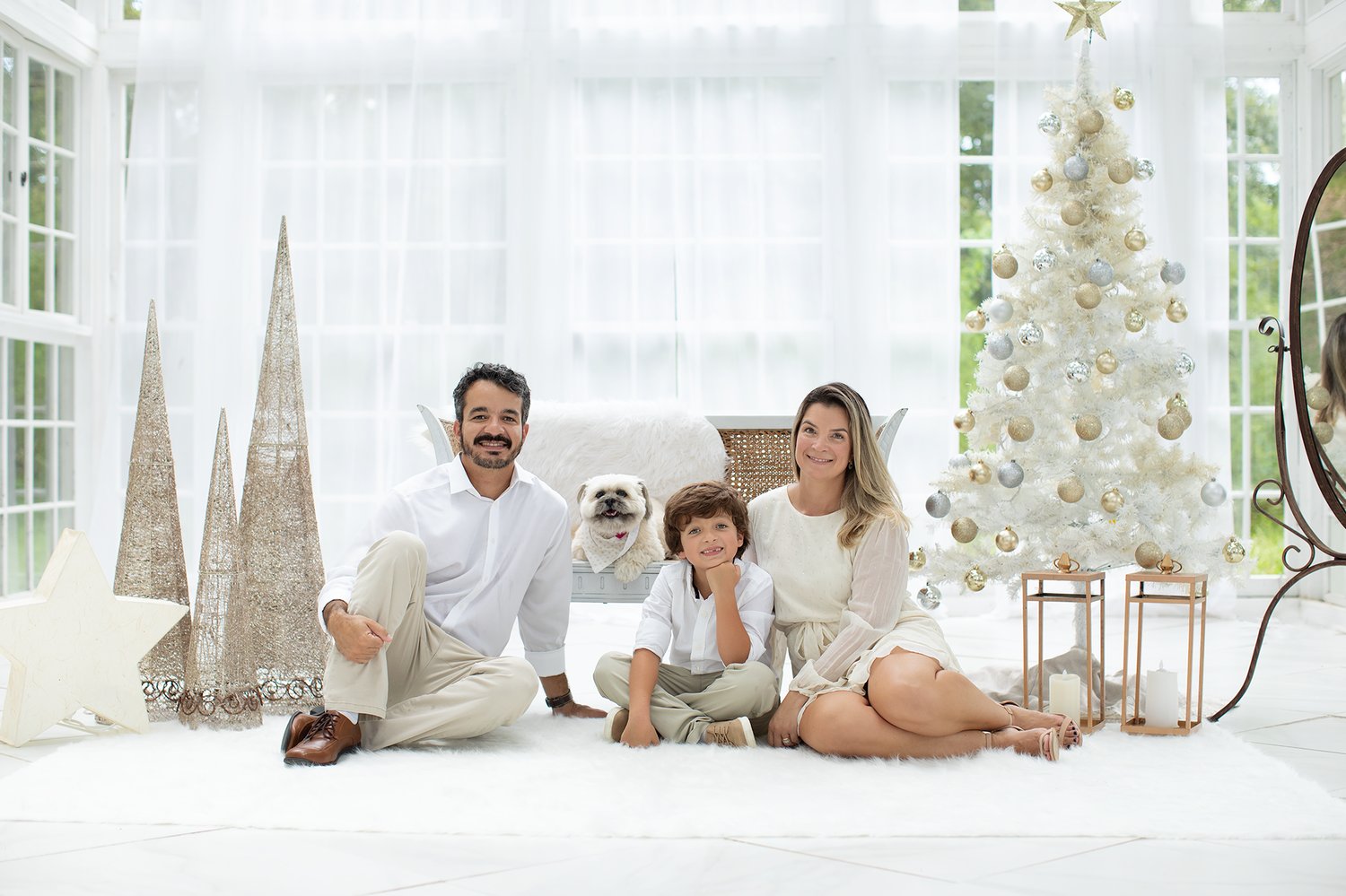 Image of CHRISTMAS MINI SESSIONS IN A GRASS GREEN HOUSE - DEPOSIT 