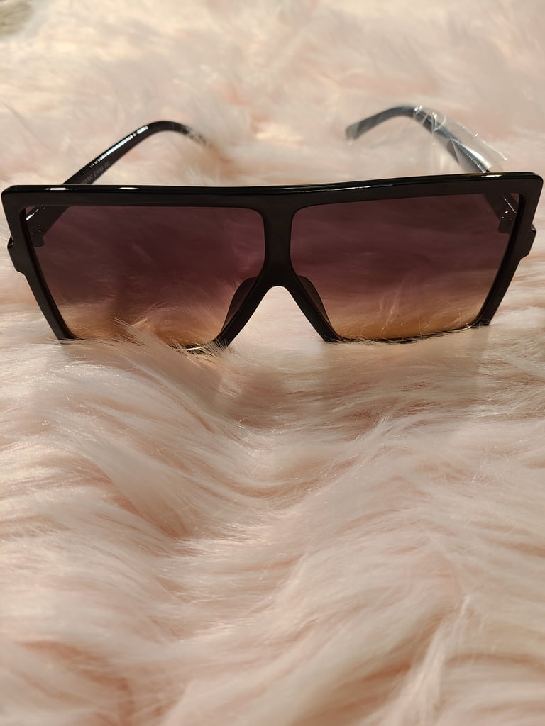 Hottie Sunglasses  Image 3