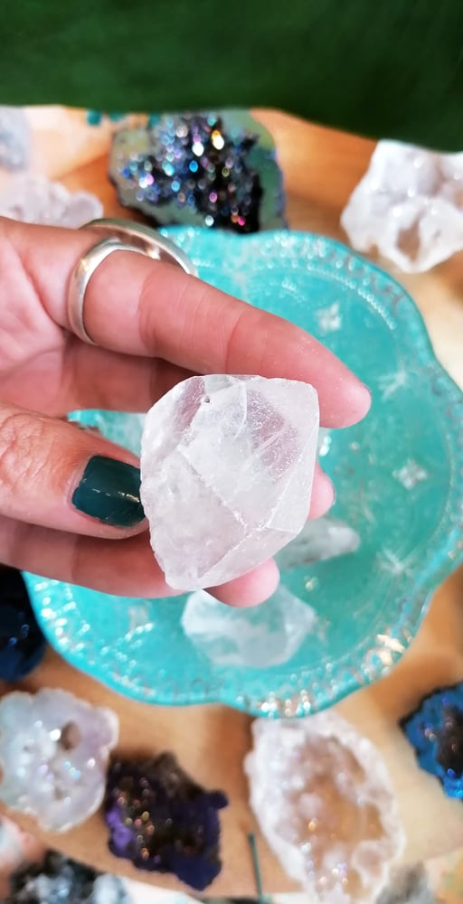 Image of Rough clear quartz specimen 