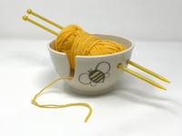 Image 3 of Bee decorated STRING Bowl