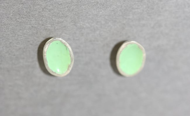 Enamel oval stud earrings