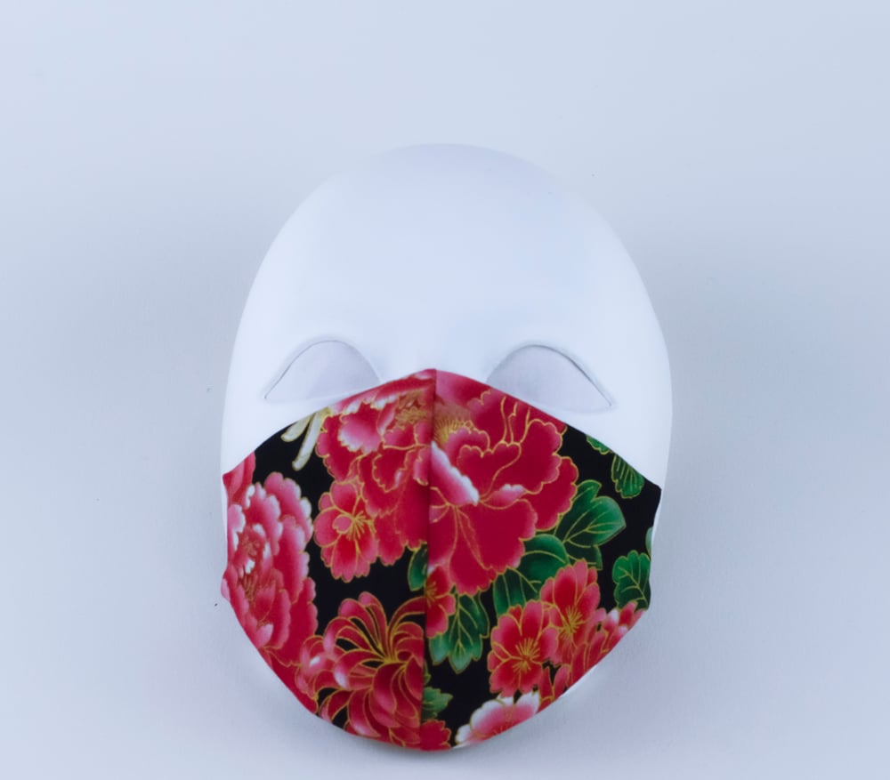 RED PEONY PROTECTIVE MASK