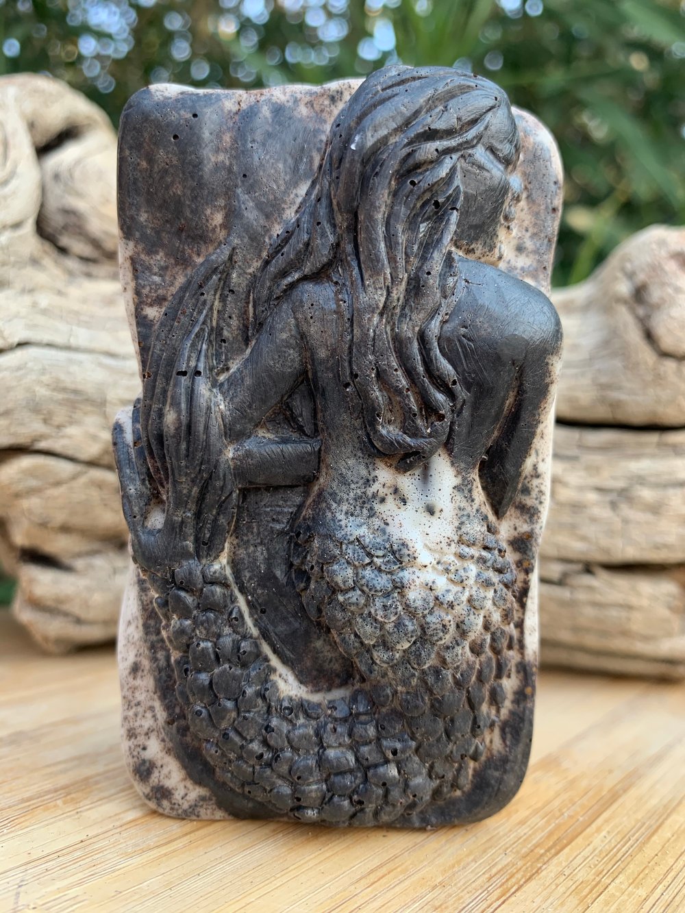 Image of La Sirena Goat’s Milk + Peppermint Coffee Aura Cleanse Soap Bar l