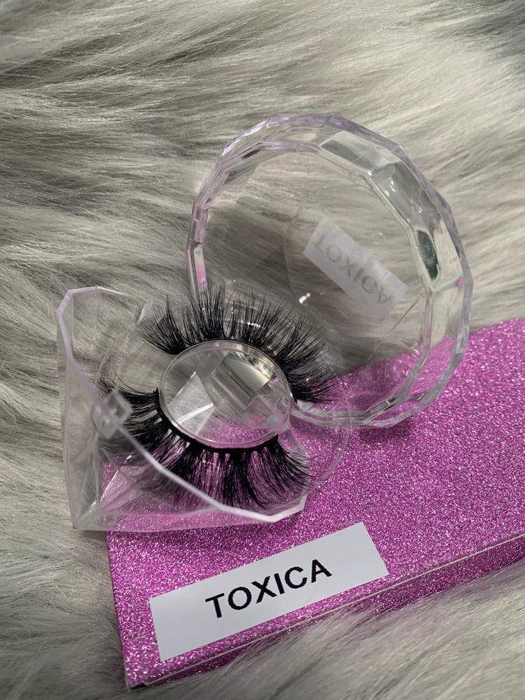 Image of Toxica Lashes