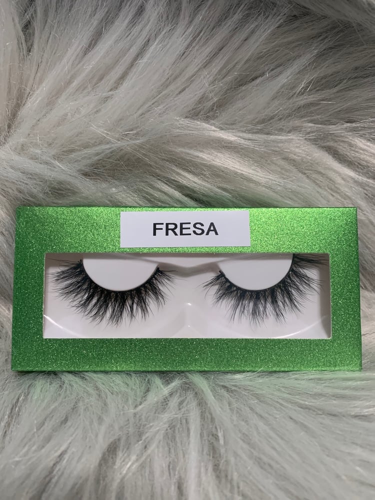 Image of Fresa Lashes