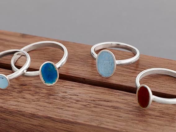 Oval 1/2 cup enamel ring