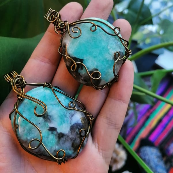 Image of Amazonite palm stone necklace 
