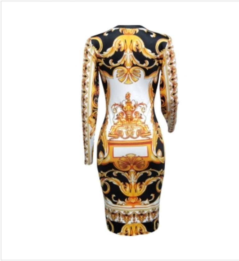 Long-Sleeve Vintage Fitted Dress Image 4