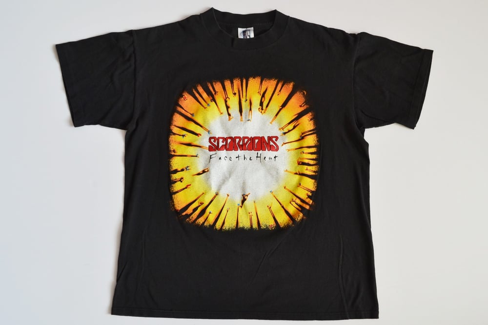Image of Vintage 1994 Scorpions Feel The Heat Rock Concert Tour T-Shirt Sz.L