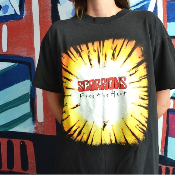 Image of Vintage 1994 Scorpions Feel The Heat Rock Concert Tour T-Shirt Sz.L