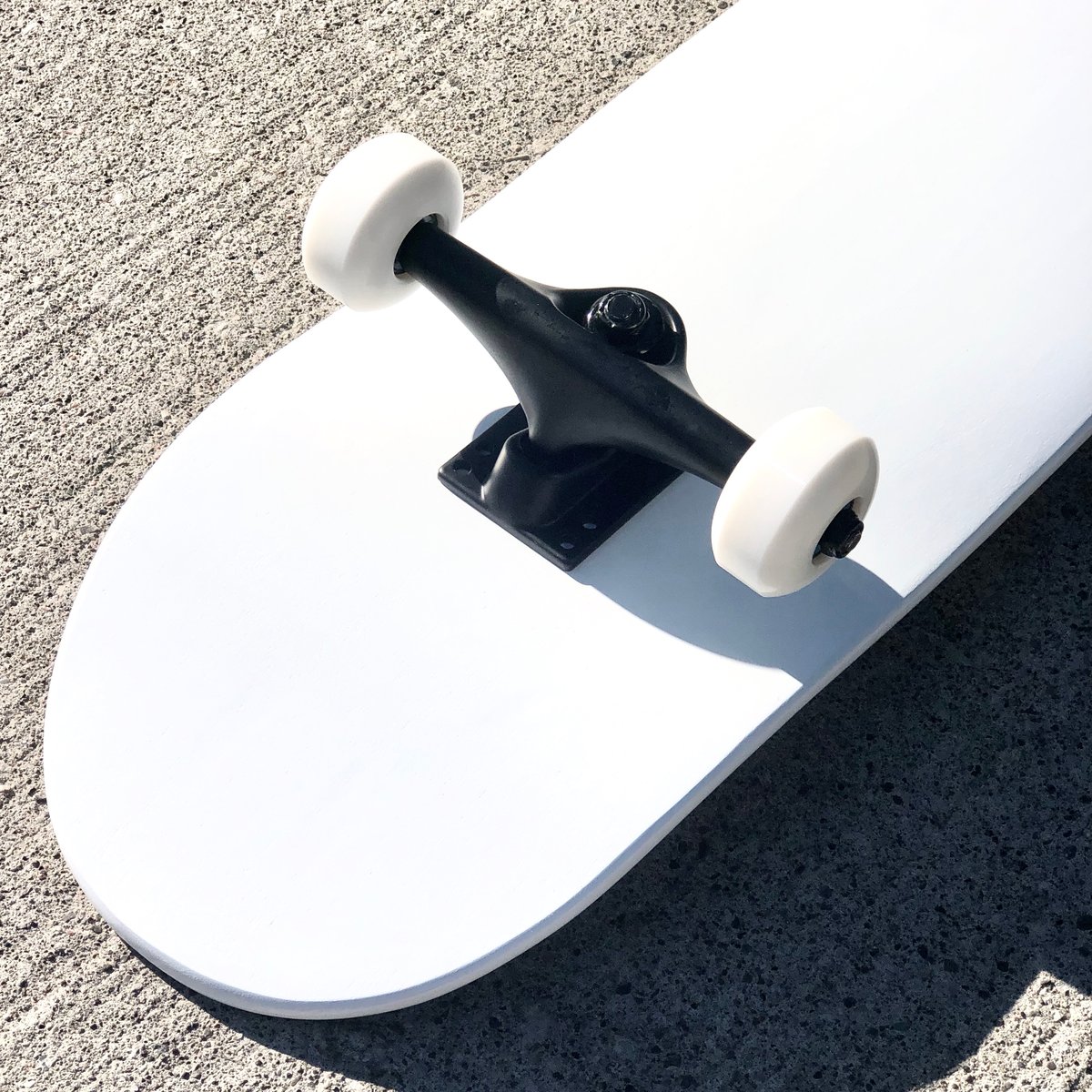 Image of White Complete Skateboard