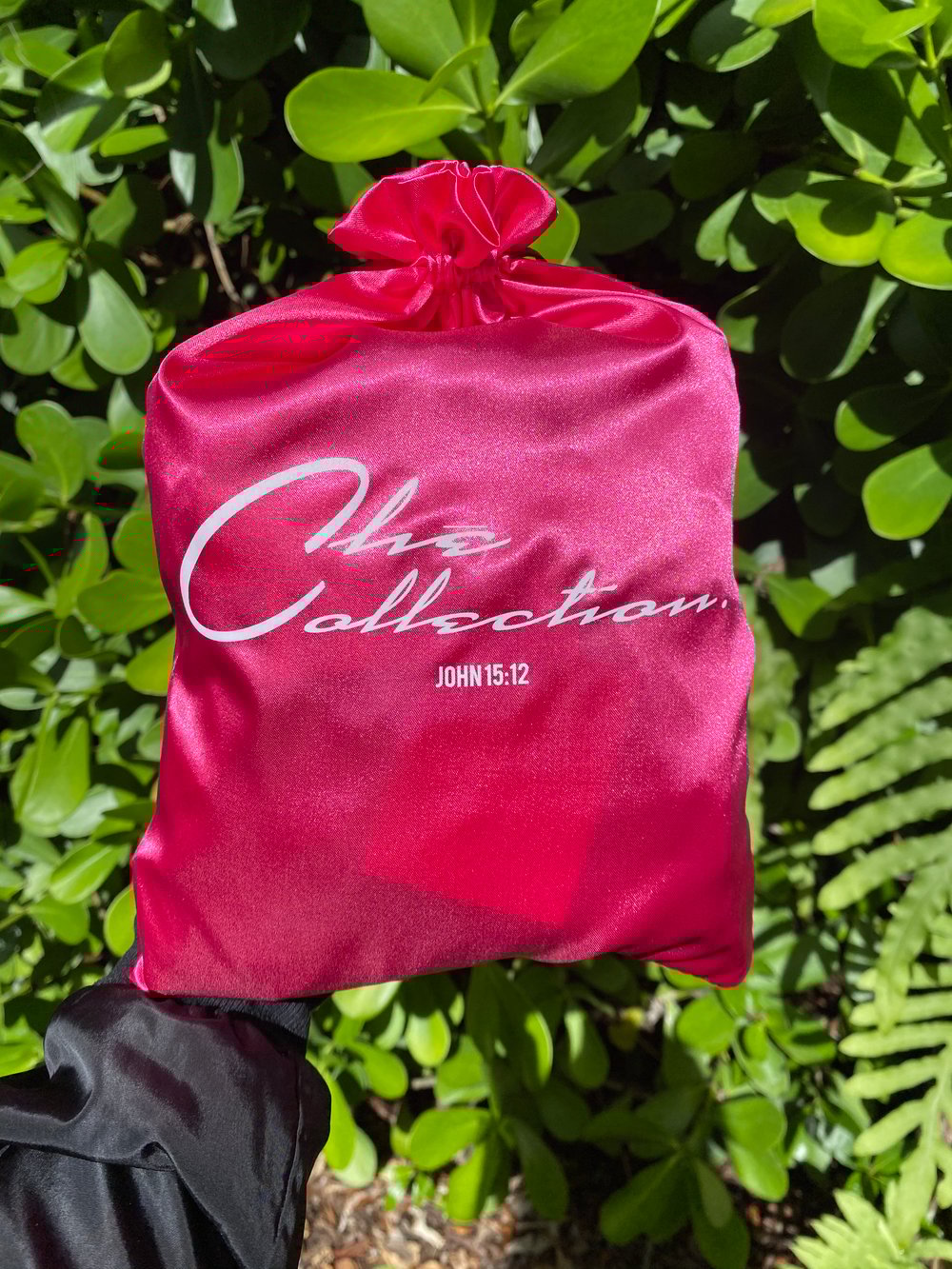 Chē Collection Satin Bags