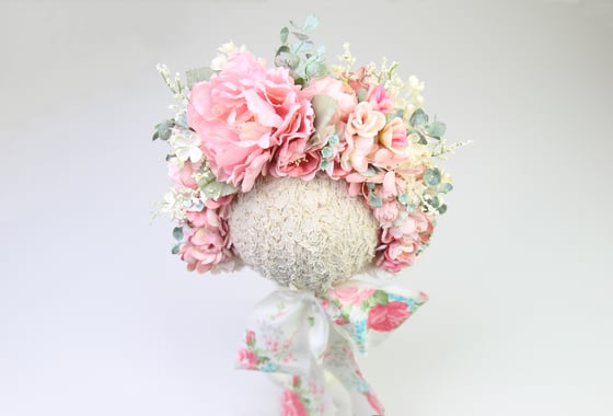 Image of Sitter Full Floral Bonnet