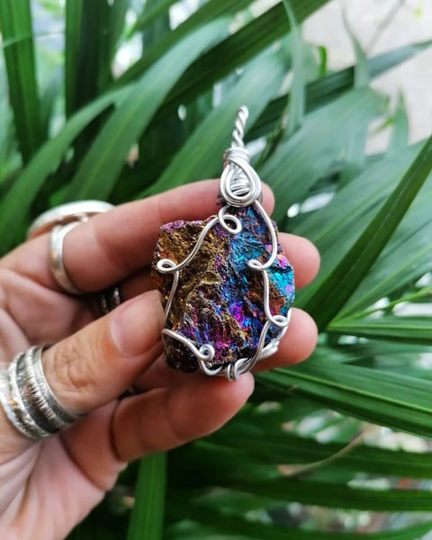 Image of Peacock ore necklace 