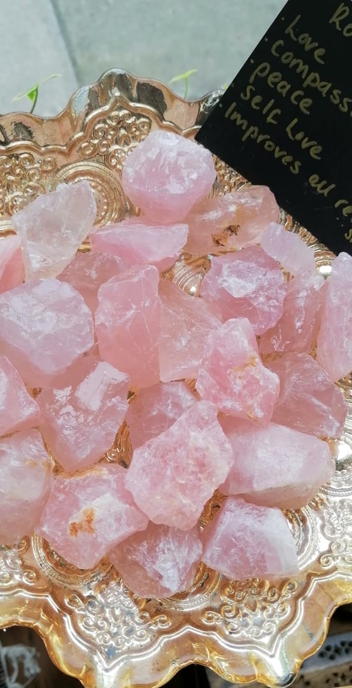 Image of Rose quartz rough chunk 