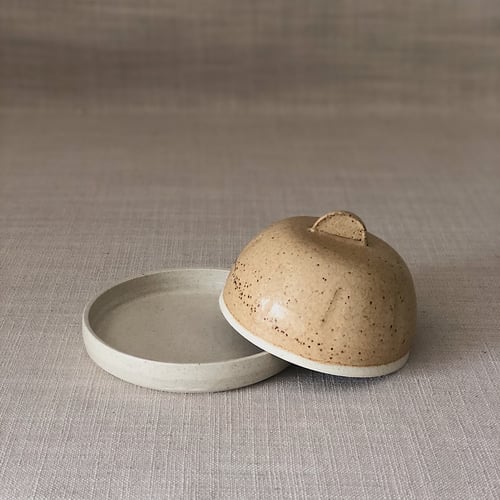 Image of EARTHY ORANGE BUTTER DISH 