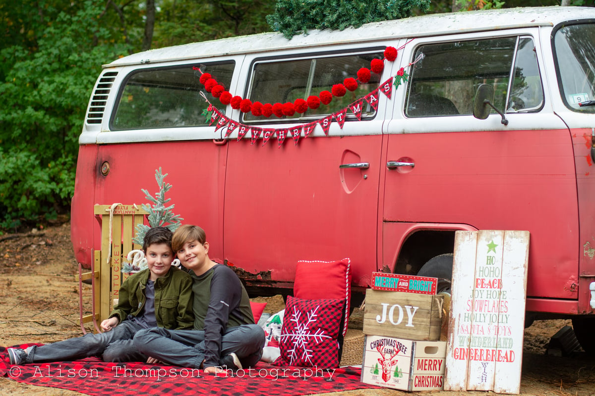 Image of Vintage VW Bus Christmas Mini Sessions - 10/4/20 - 20 minutes - 10 images - $175