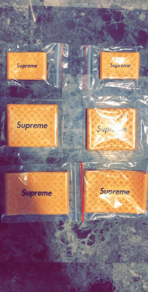 Image of Supreme cover yellow 