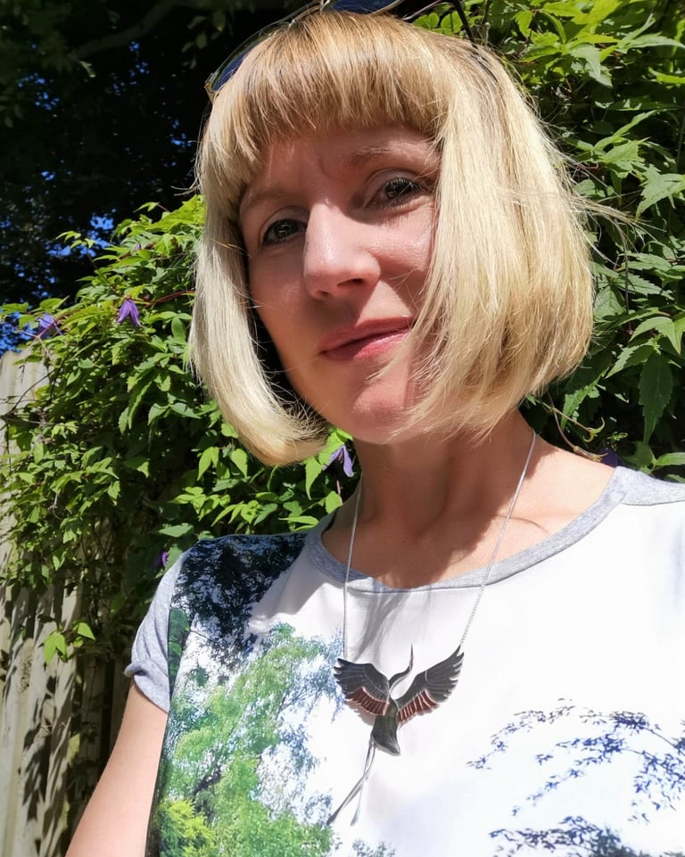Red Crowned Crane Necklace Image 3