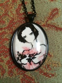 Exploding heart pendant 