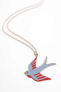 Image 2 of Swallow Necklace Gold