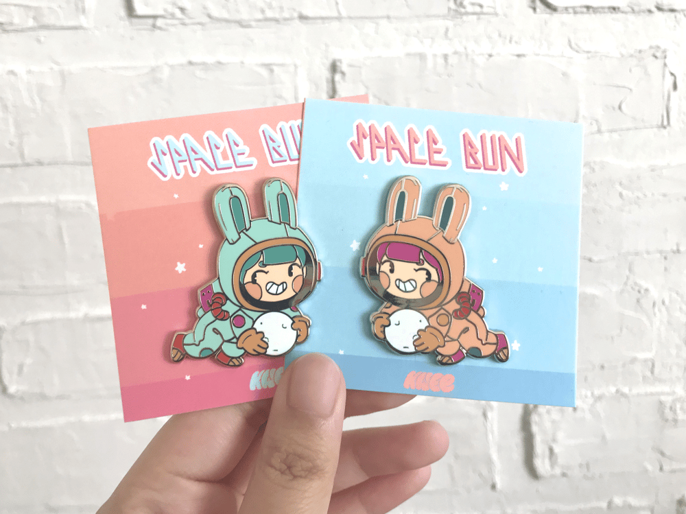 Space Bun Pin