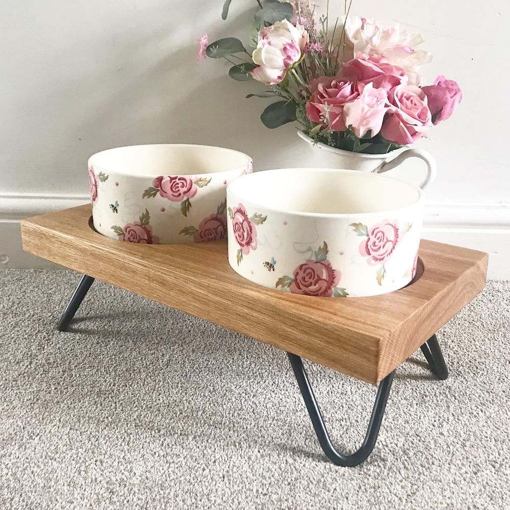 Handmade oak pet bowl stand