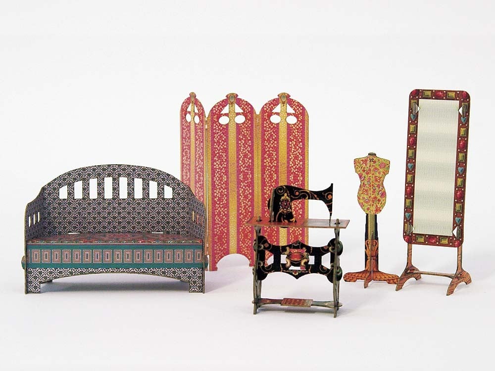 Image of Emily's Dollhouse with all accessories (1/2 scale)