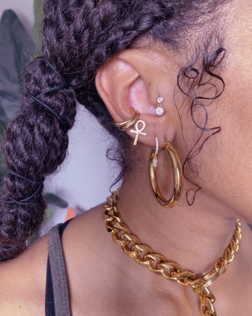 Image of CONNI • Ear cuff