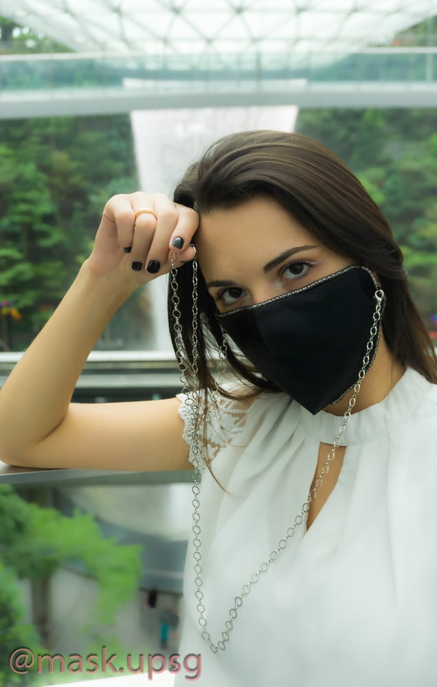 Image of 🖤 Black Silk reusable mask with detachable silver chain holder 🖤
