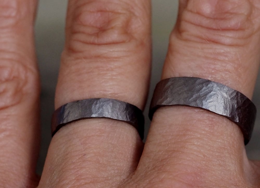 Image of Tantalum hammered 