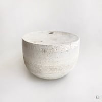 Image 4 of Makoto Kagoshima white vase