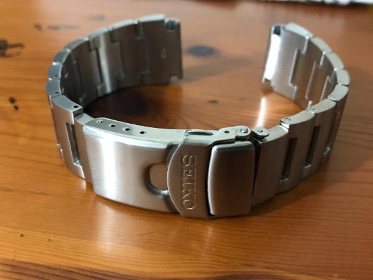 seiko 5 sports lug width