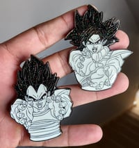Image 4 of Yardrat Goku & Vegeta PIN PACK