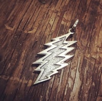 Silver bolt 